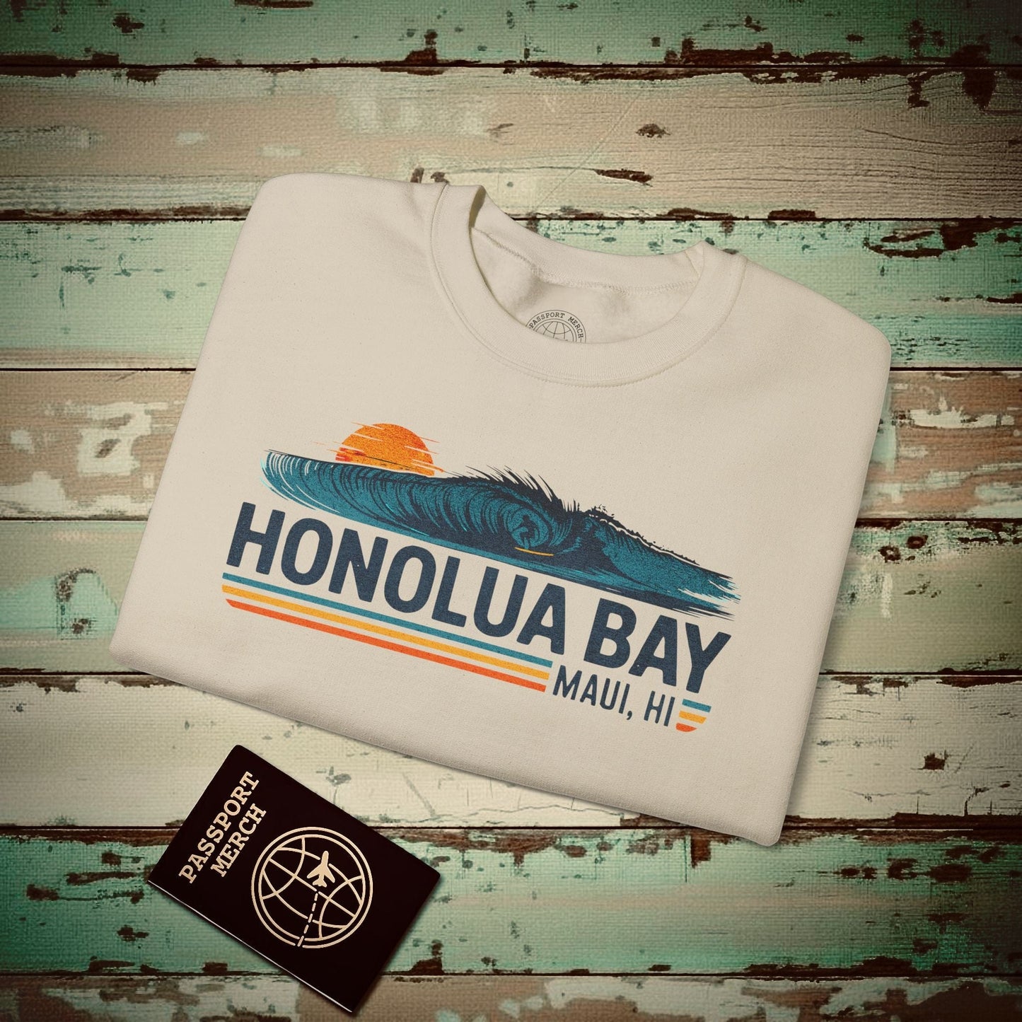 Honolua Bay, Maui, Hawaii - Vibrant Surf Retro Crewneck Sand / S