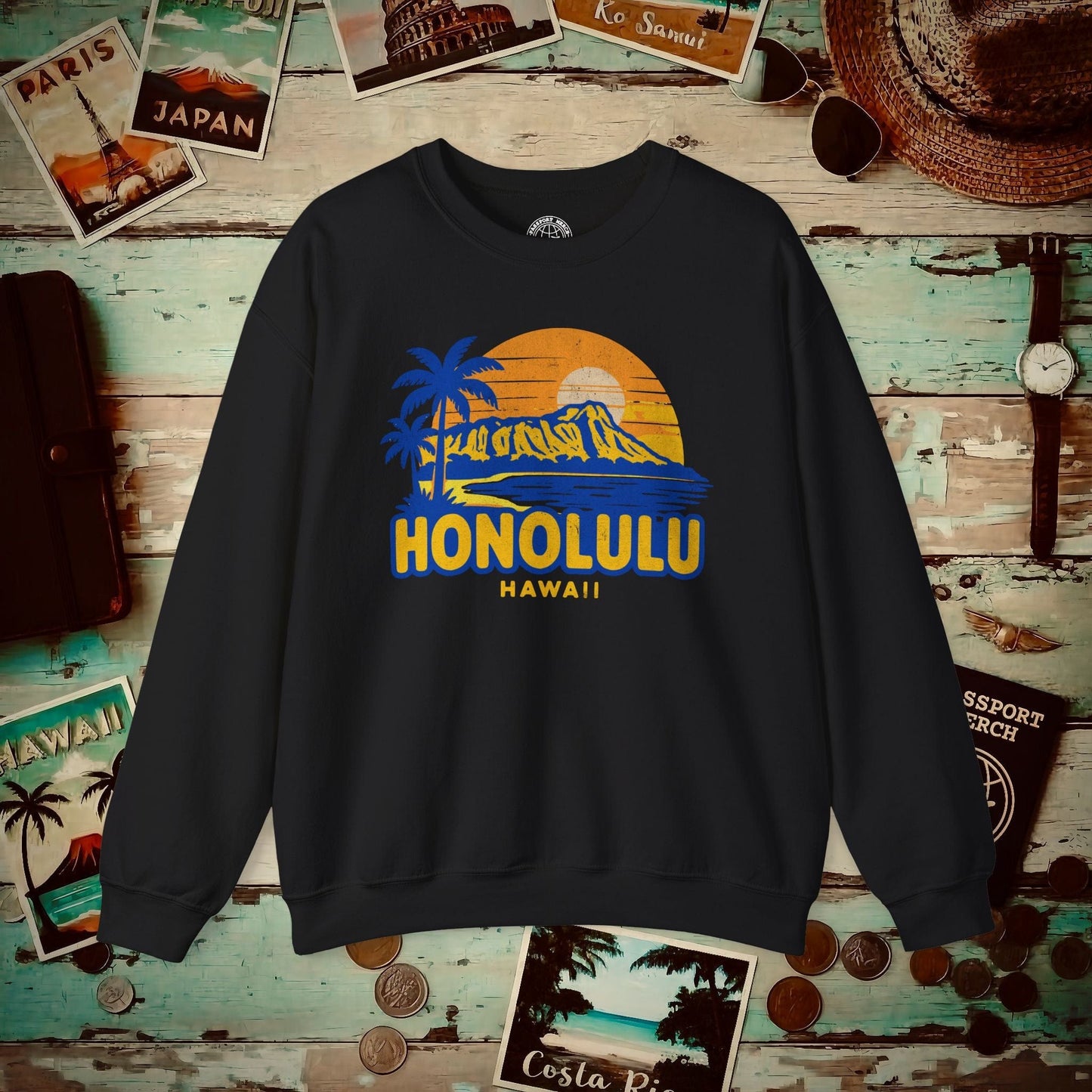 Honolulu, Oahu, Hawaii - 80's Vintage Crewneck Black / S