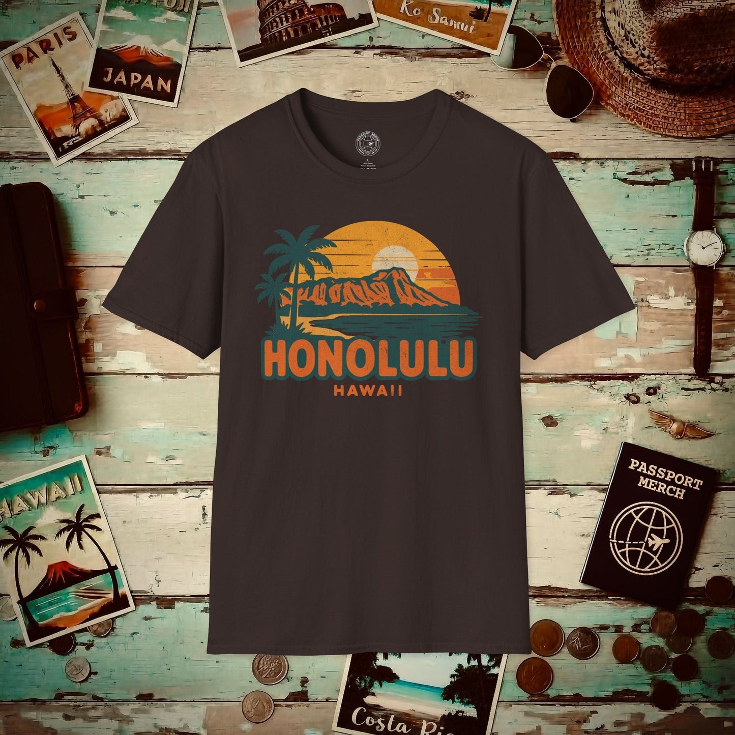 Honolulu, Oahu, Hawaii - 80's Vintage T-Shirt Dark Chocolate / S