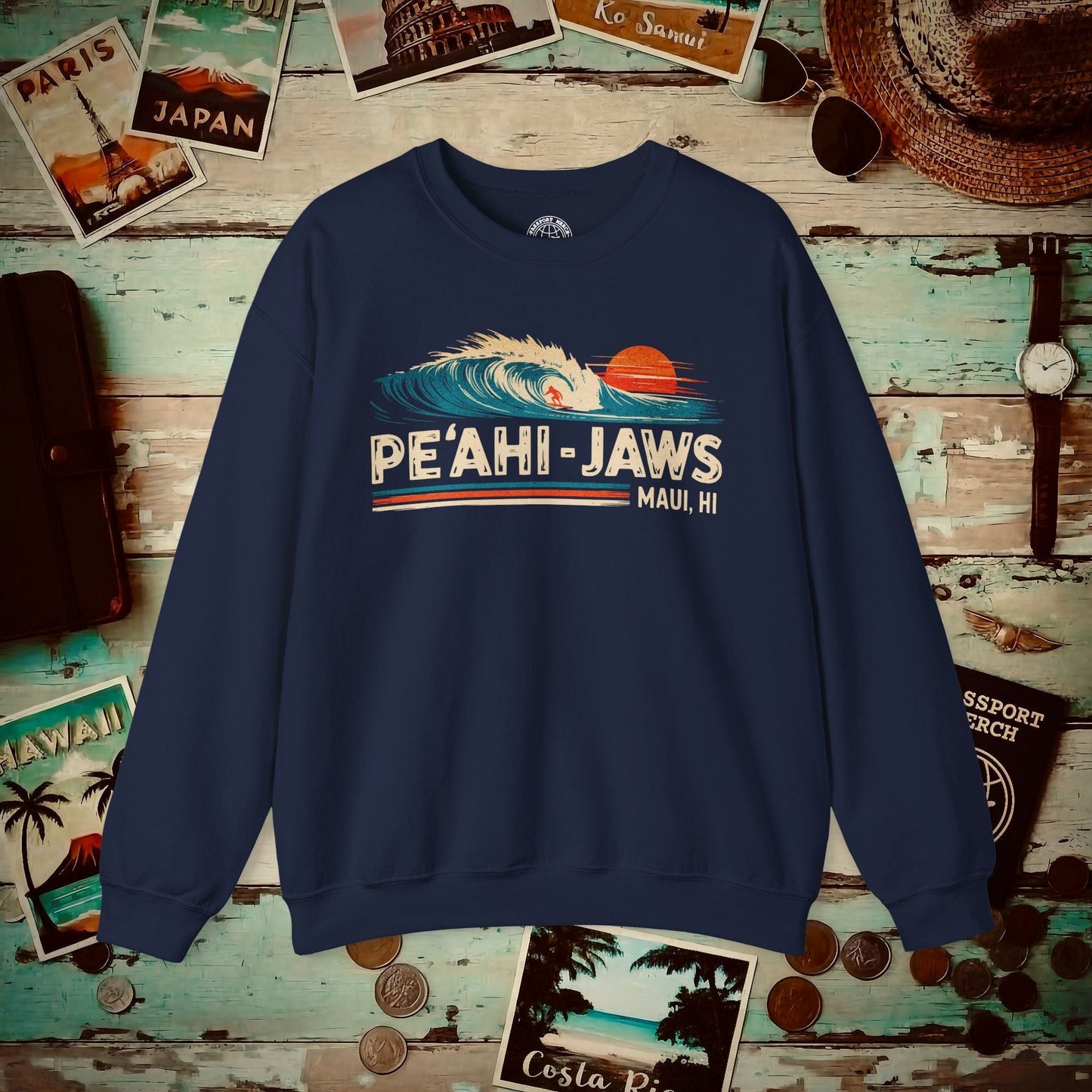 Peahi Jaws, Maui, Hawaii - Vibrant Surf Retro Crewneck Navy / S