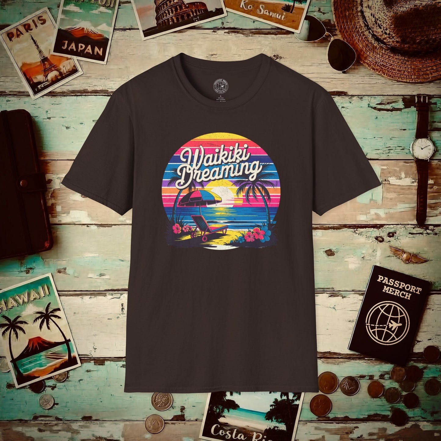 Retro Waikiki Dreaming, Hawaii T-Shirt Dark Chocolate / S