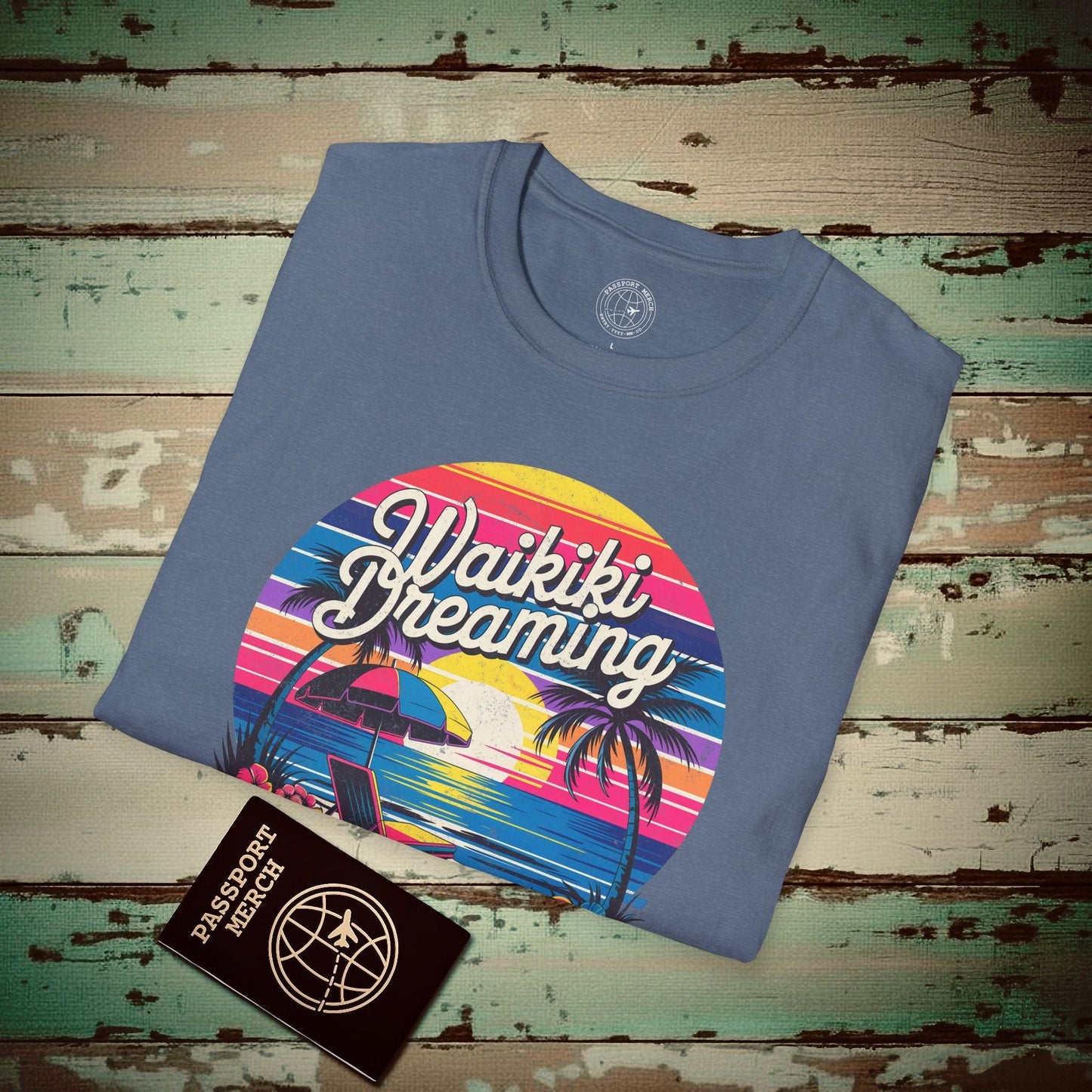 Retro Waikiki Dreaming, Hawaii T-Shirt Heather Indigo / S