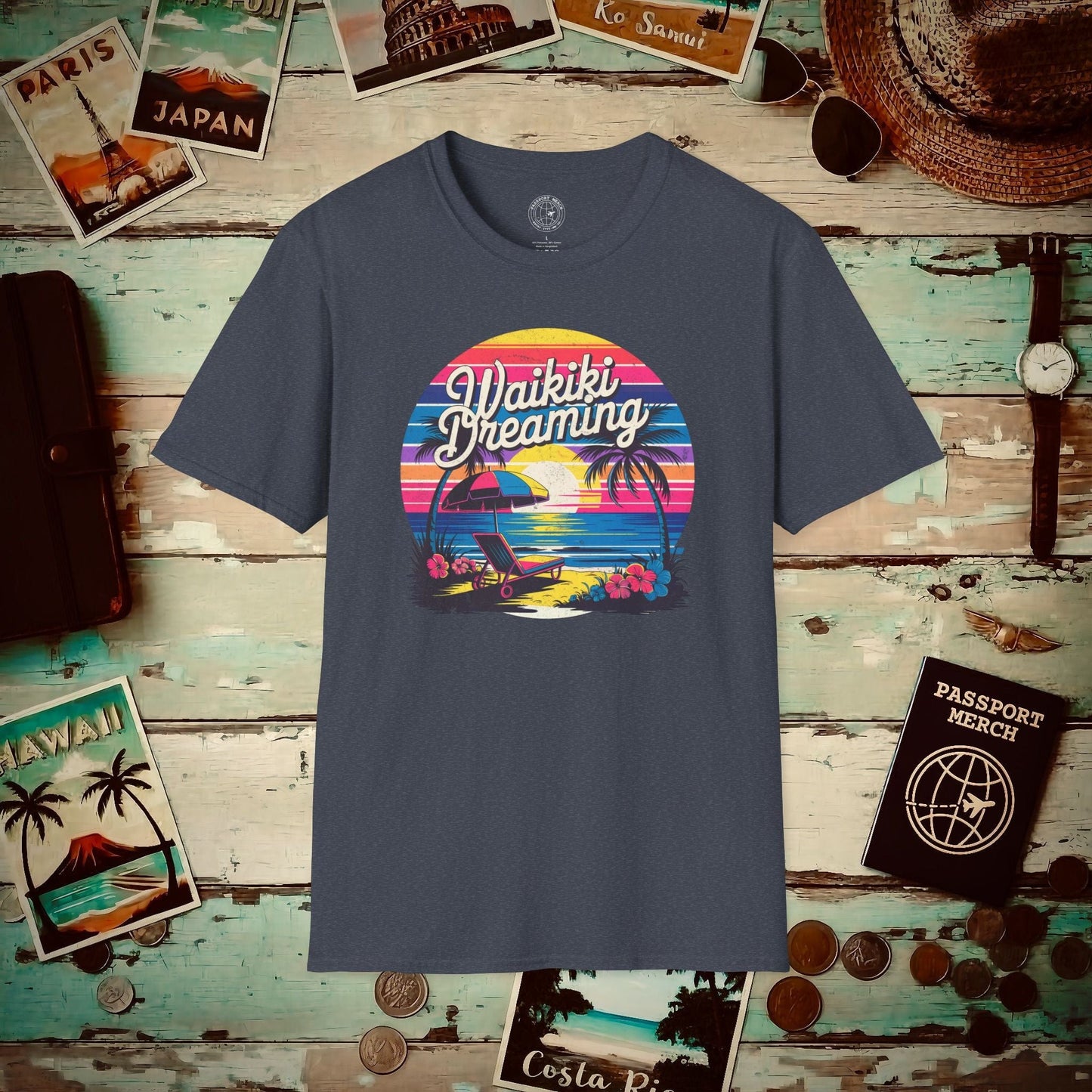 Retro Waikiki Dreaming, Hawaii T-Shirt Heather Navy / S