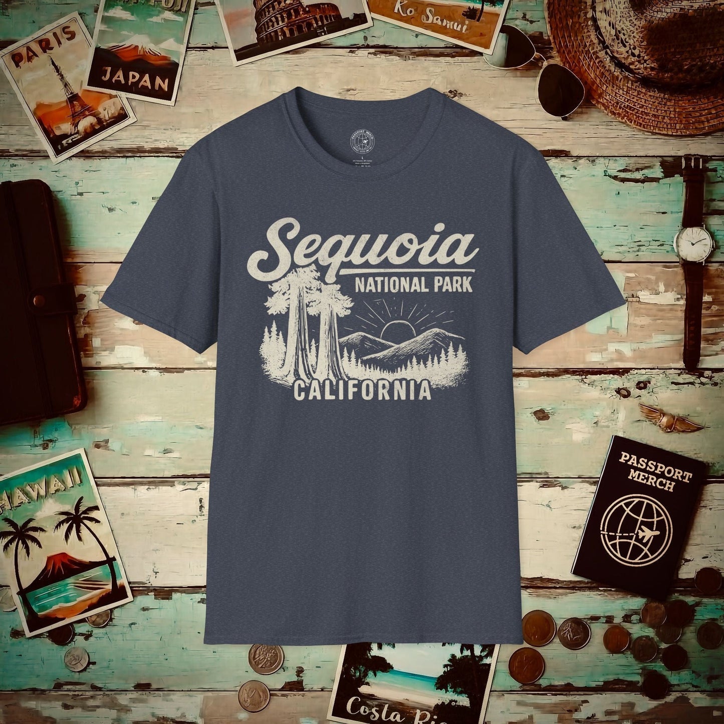 Sequoia National Park Vintage Monochrome, California T-Shirt Heather Navy / S