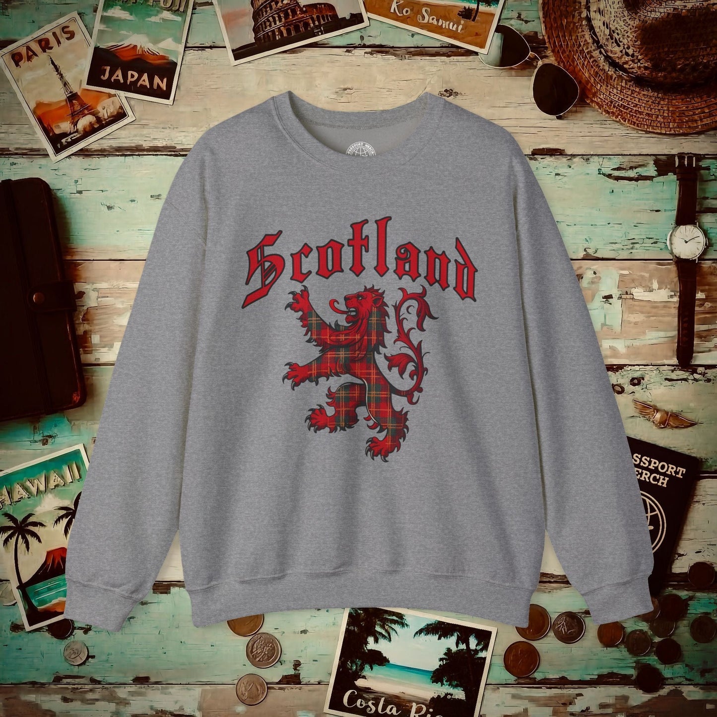 Tartan Lion Rampant, Scotland, UK Crewneck Graphite Heather / S