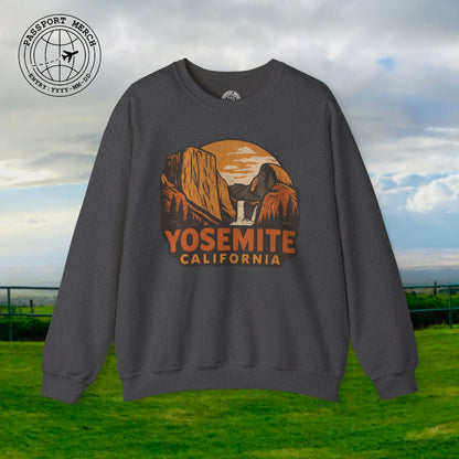Yosemite, California - 80's Vintage Crewneck