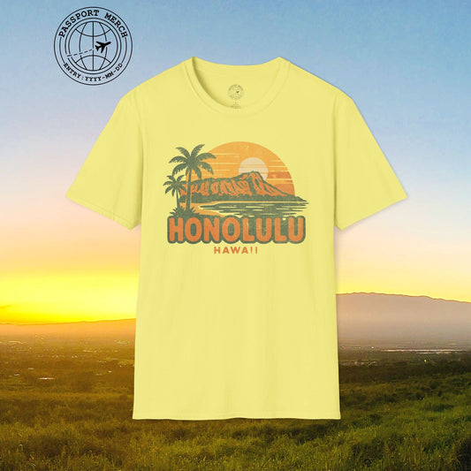 Honolulu, Oahu, Hawaii - 80's Vintage T-Shirt