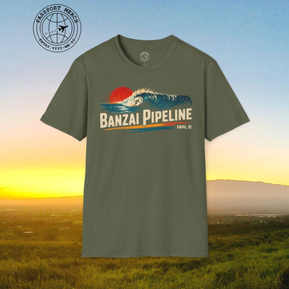 Banzai Pipeline, Oahu, Hawaii - Vibrant Surf Retro T-Shirt
