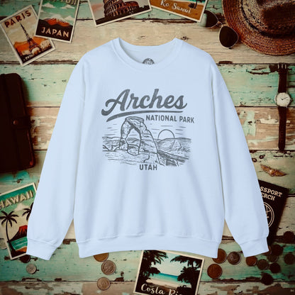 Arches National Park Vintage Monochrome, Utah Crewneck Light Blue / S