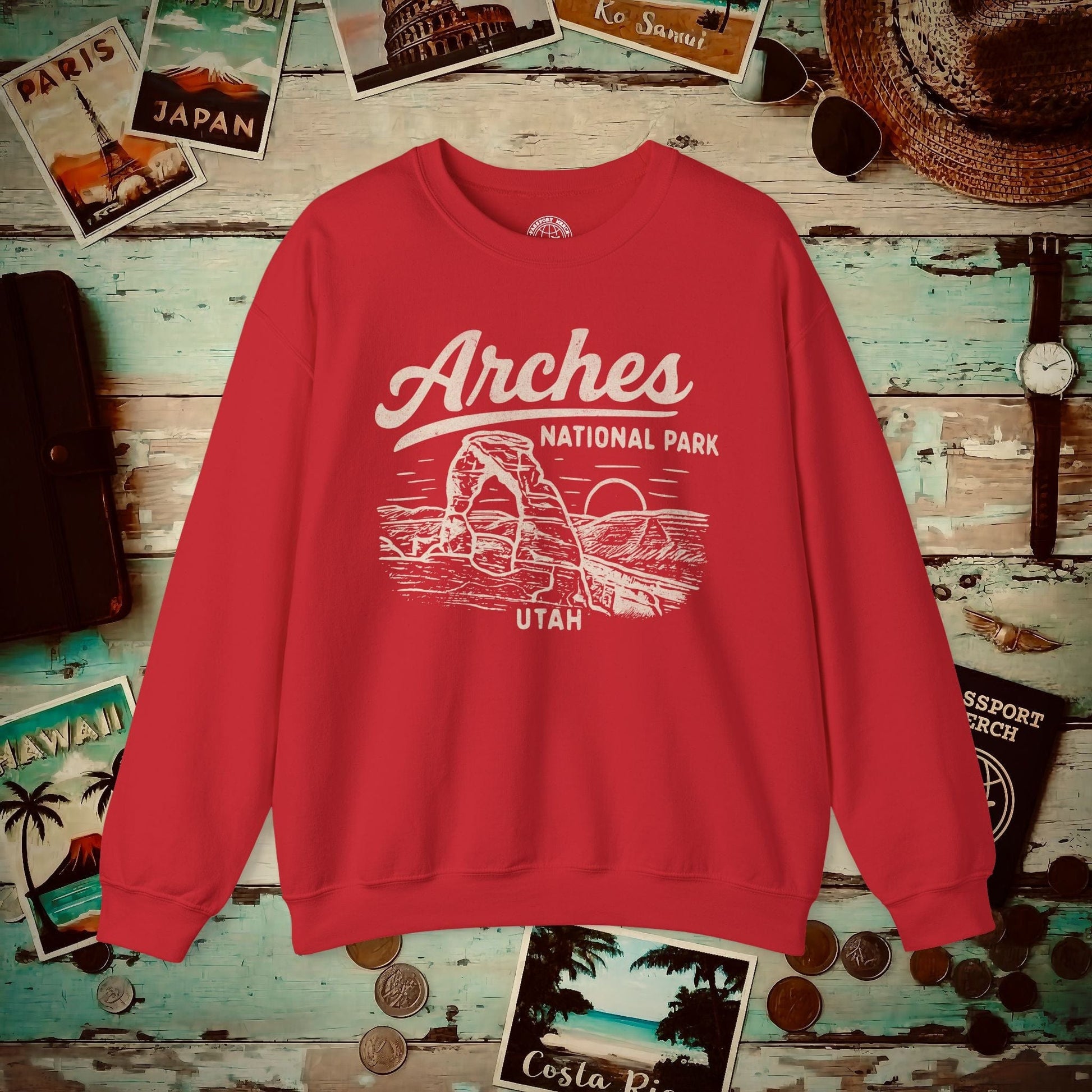 Arches National Park Vintage Monochrome, Utah Crewneck Red / S