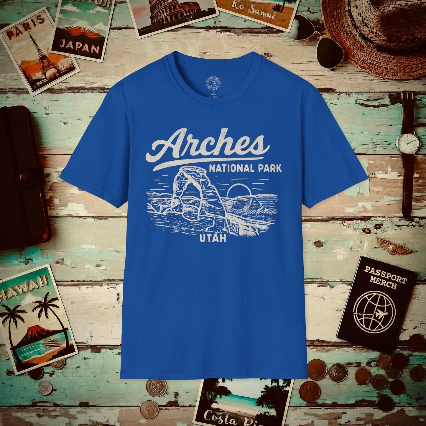 Arches National Park Vintage Monochrome, Utah T-Shirt Royal / S