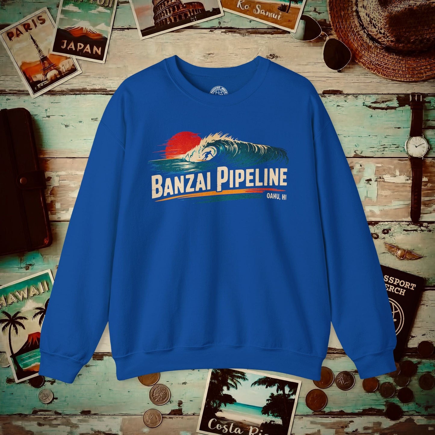 Banzai Pipeline, Oahu, Hawaii - Vibrant Surf Retro Crewneck Royal / S
