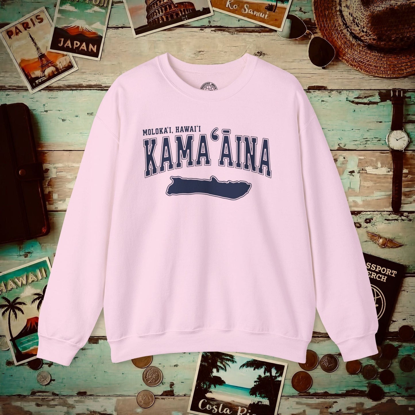 Classic University (Kamaaina Edition), Molokai, Hawaii Crewneck Light Pink / S