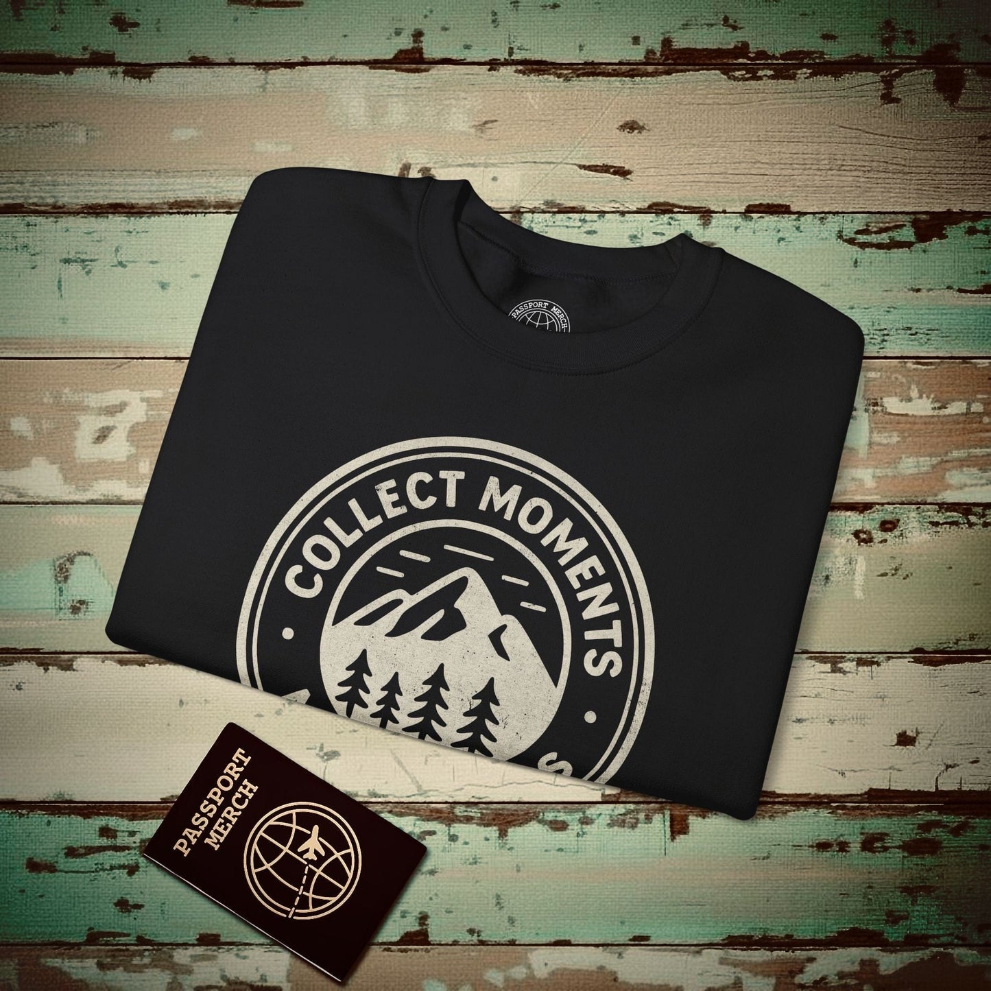 Collect Moments Not Things Vintage Crewneck Black / S