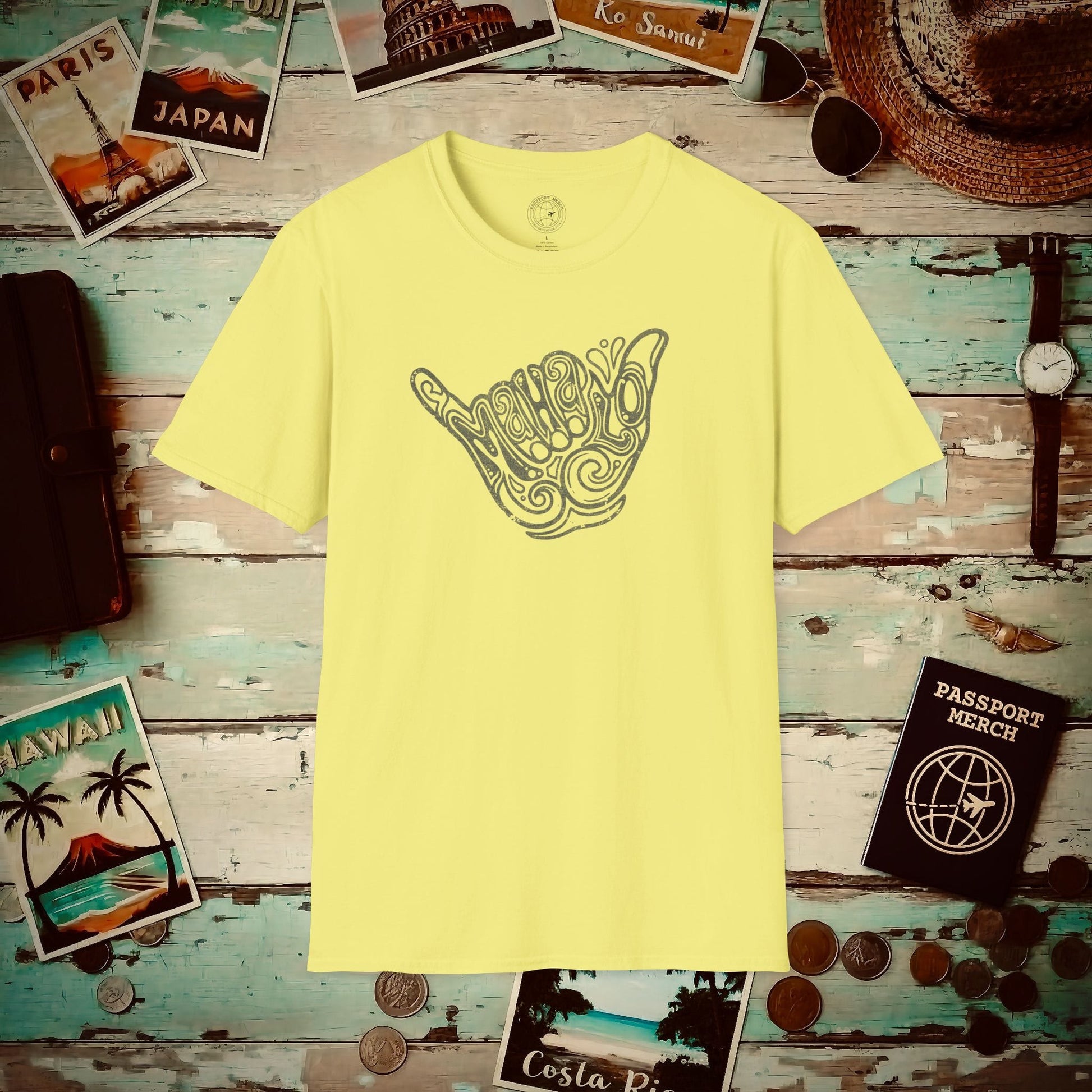 Groovy Vintage Mahalo Shaka, Hawaii T-Shirt Cornsilk / S