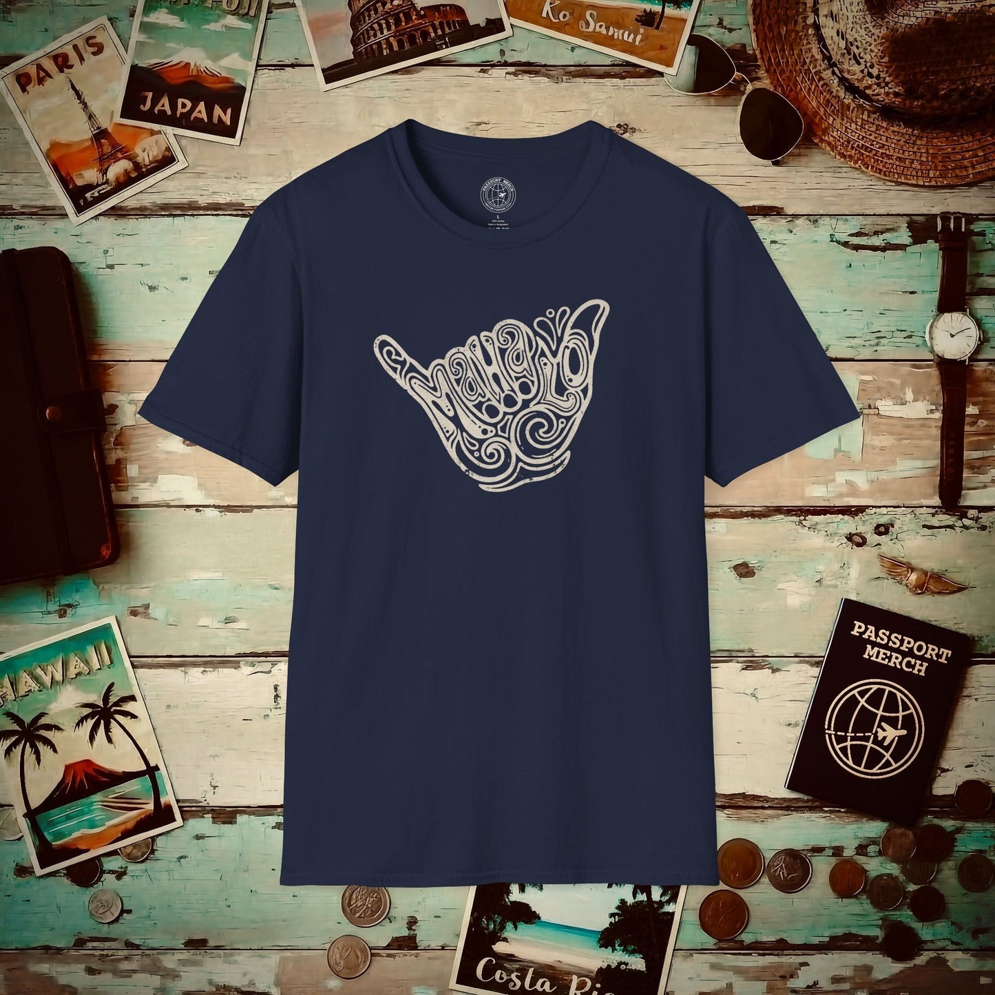 Groovy Vintage Mahalo Shaka, Hawaii T-Shirt Navy / S