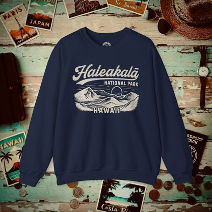 Haleakala National Park Vintage Monochrome, Hawaii Crewneck Navy / S