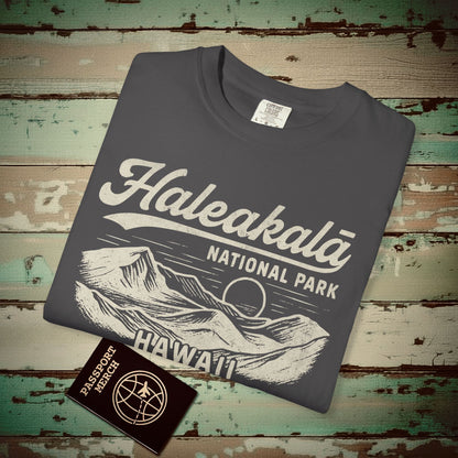 Haleakala National Park Vintage Monochrome, Hawaii Heavy Tee