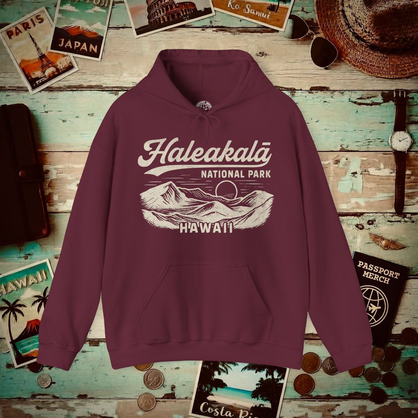 Haleakala National Park Vintage Monochrome, Hawaii Hoodie Maroon / S
