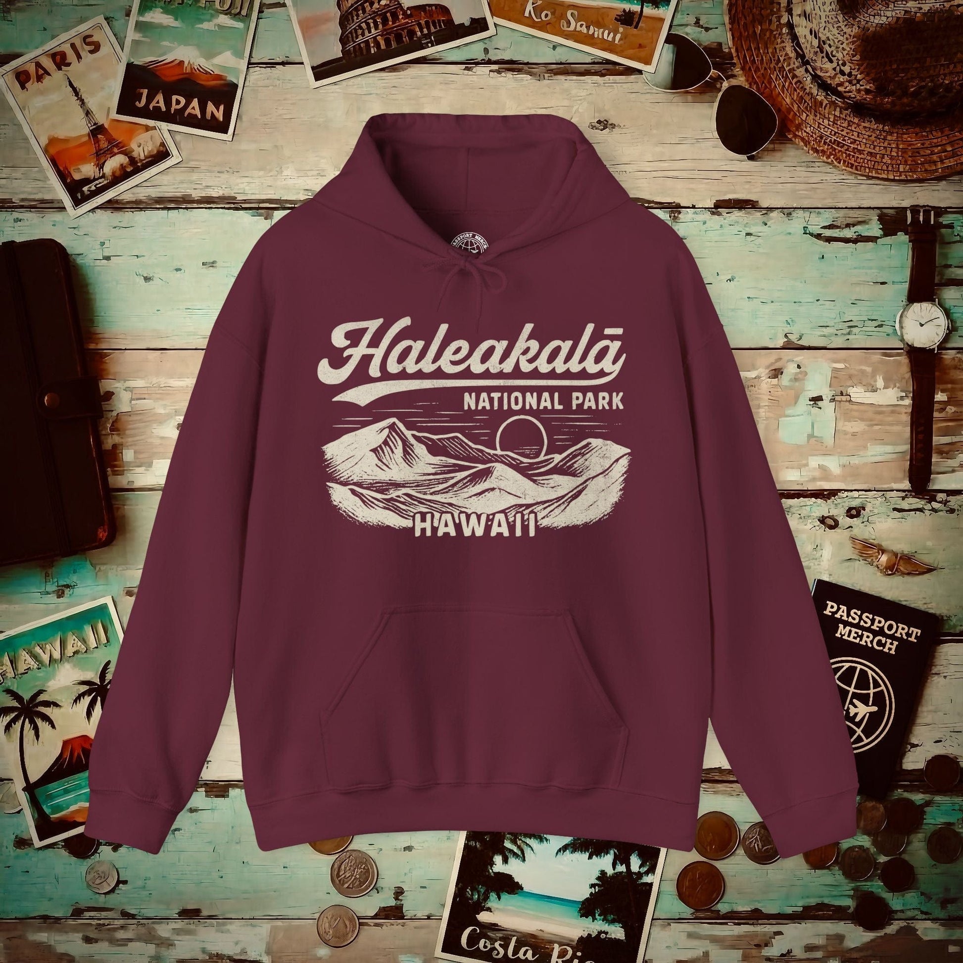 Haleakala National Park Vintage Monochrome, Hawaii Hoodie Maroon / S