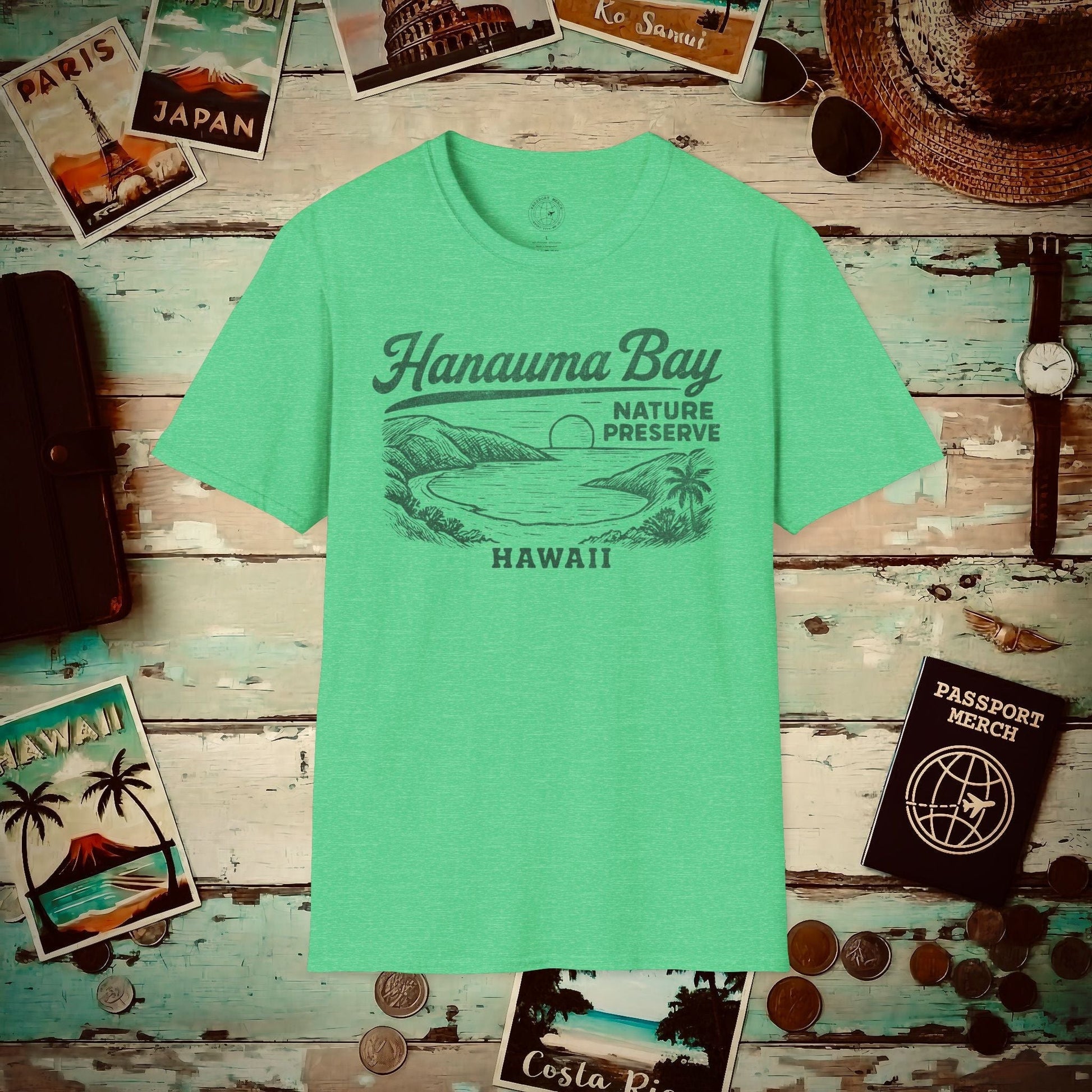 Hanauma Bay Vintage Monochrome, Hawaii T-Shirt Heather Irish Green / S