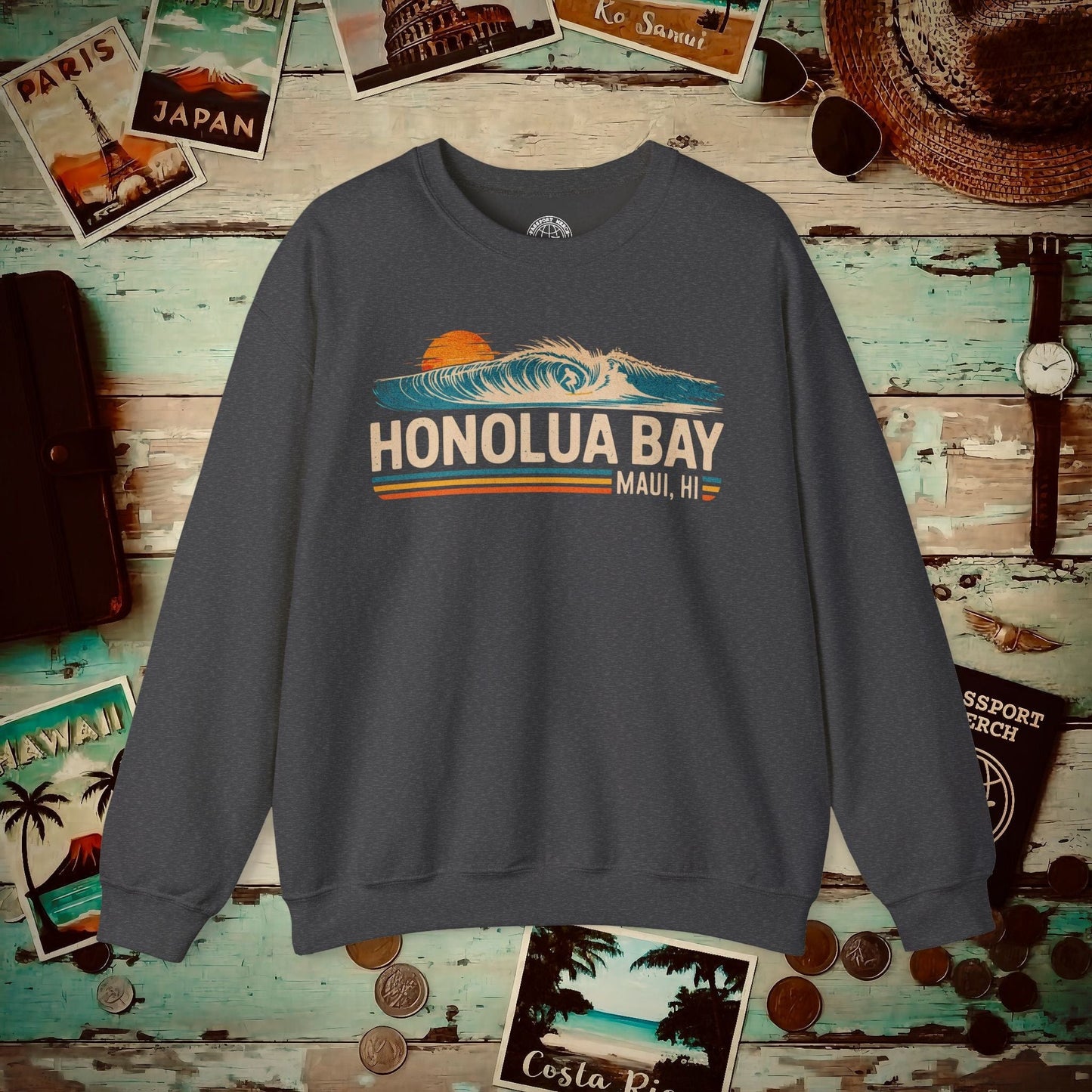 Honolua Bay, Maui, Hawaii - Vibrant Surf Retro Crewneck Dark Heather / S
