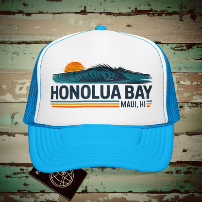 Honolua Bay, Maui, Hawaii - Vibrant Surf Retro Trucker Hat Blue/White / One size