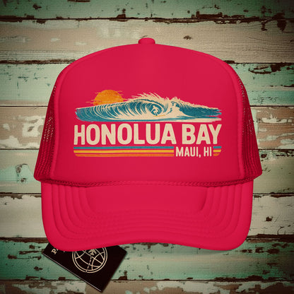 Honolua Bay, Maui, Hawaii - Vibrant Surf Retro Trucker Hat Red / One size