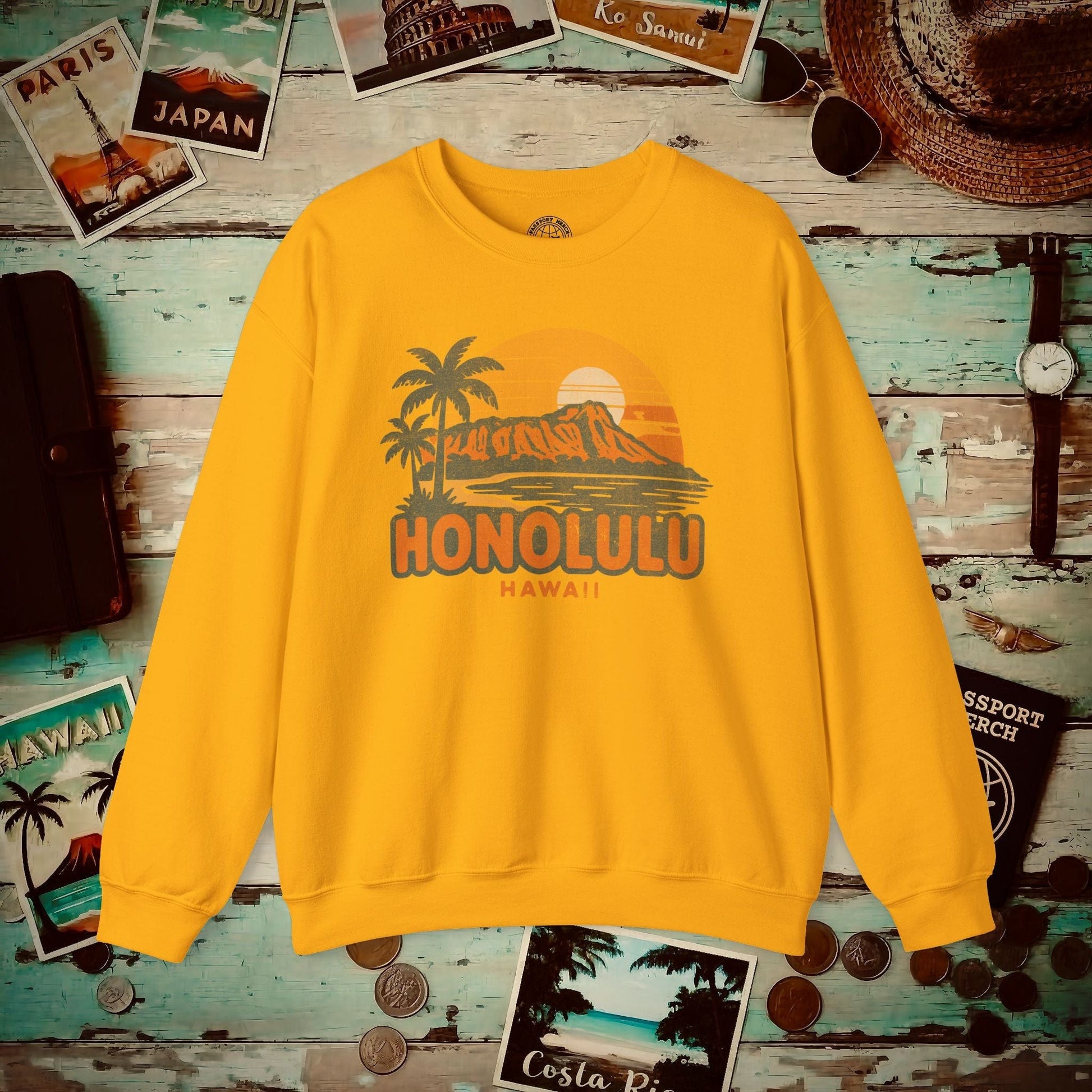 Honolulu, Oahu, Hawaii - 80's Vintage Crewneck Gold / S