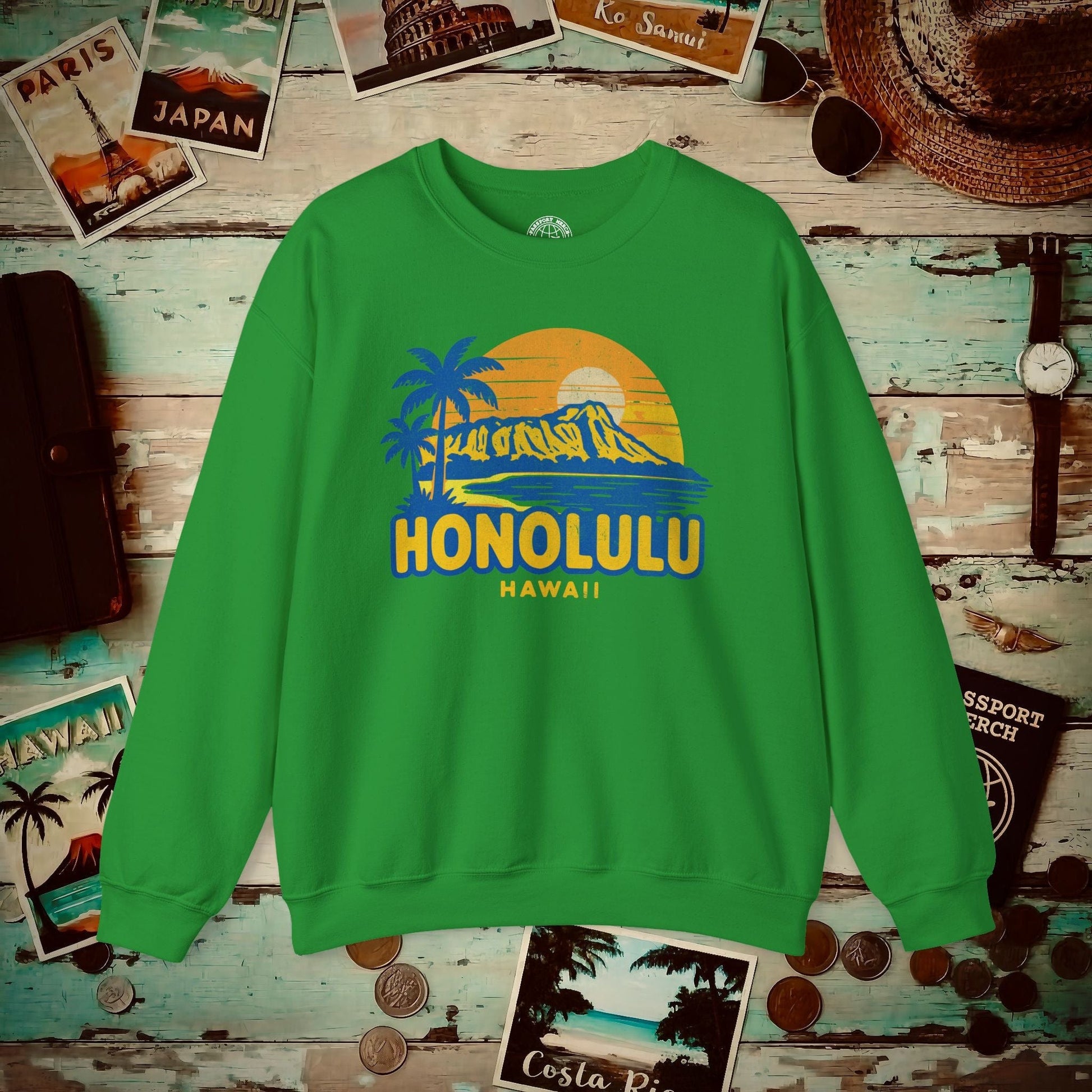 Honolulu, Oahu, Hawaii - 80's Vintage Crewneck Irish Green / S