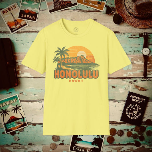 Honolulu, Oahu, Hawaii - 80's Vintage T-Shirt Cornsilk / S