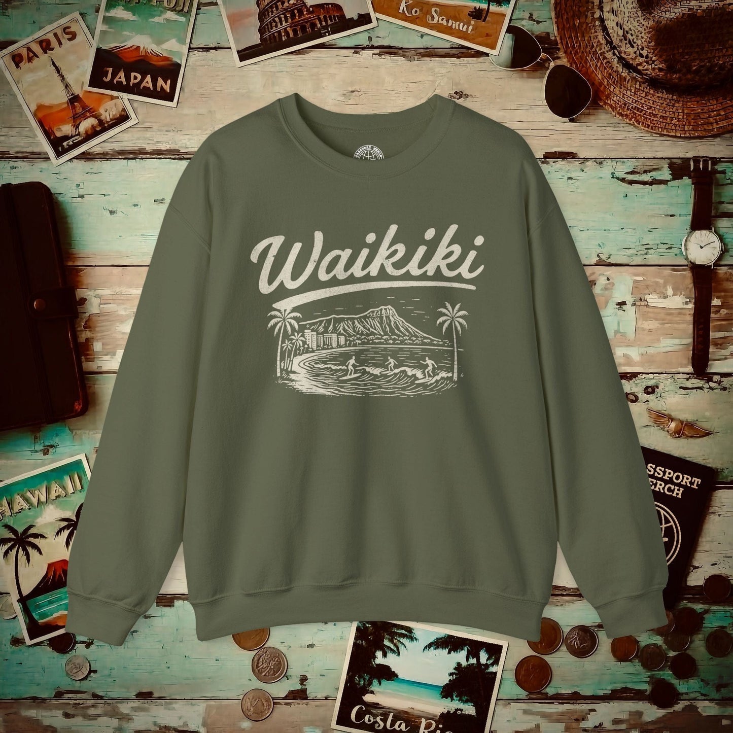 Monochrome Dreams of Waikiki, Hawaii Crewneck Military Green / S