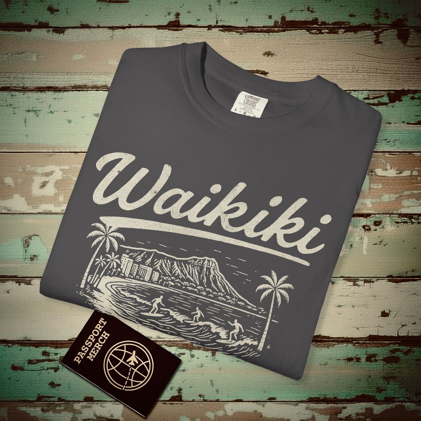 Monochrome Dreams of Waikiki, Hawaii Heavy Tee