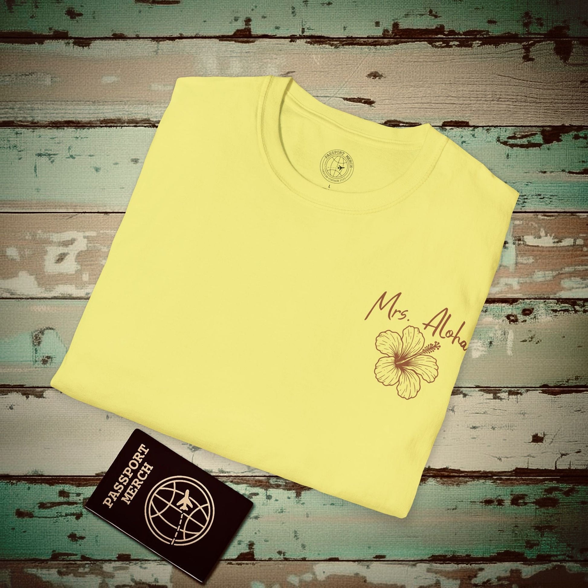 Mrs. Aloha Hibiscus, Hawaii T-Shirt Cornsilk / S