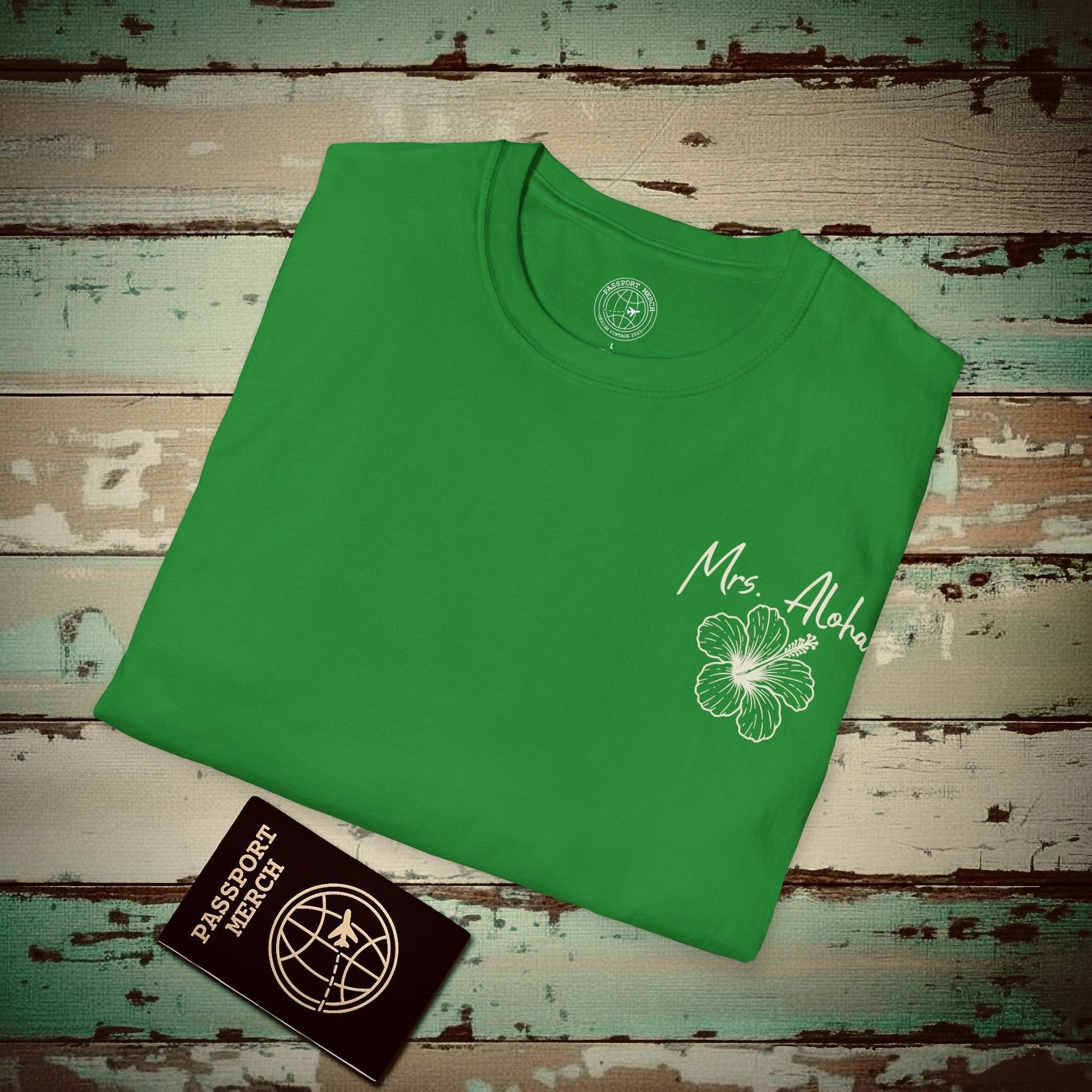 Mrs. Aloha Hibiscus, Hawaii T-Shirt Irish Green / S