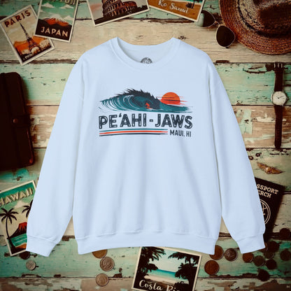 Peahi Jaws, Maui, Hawaii - Vibrant Surf Retro Crewneck Light Blue / S