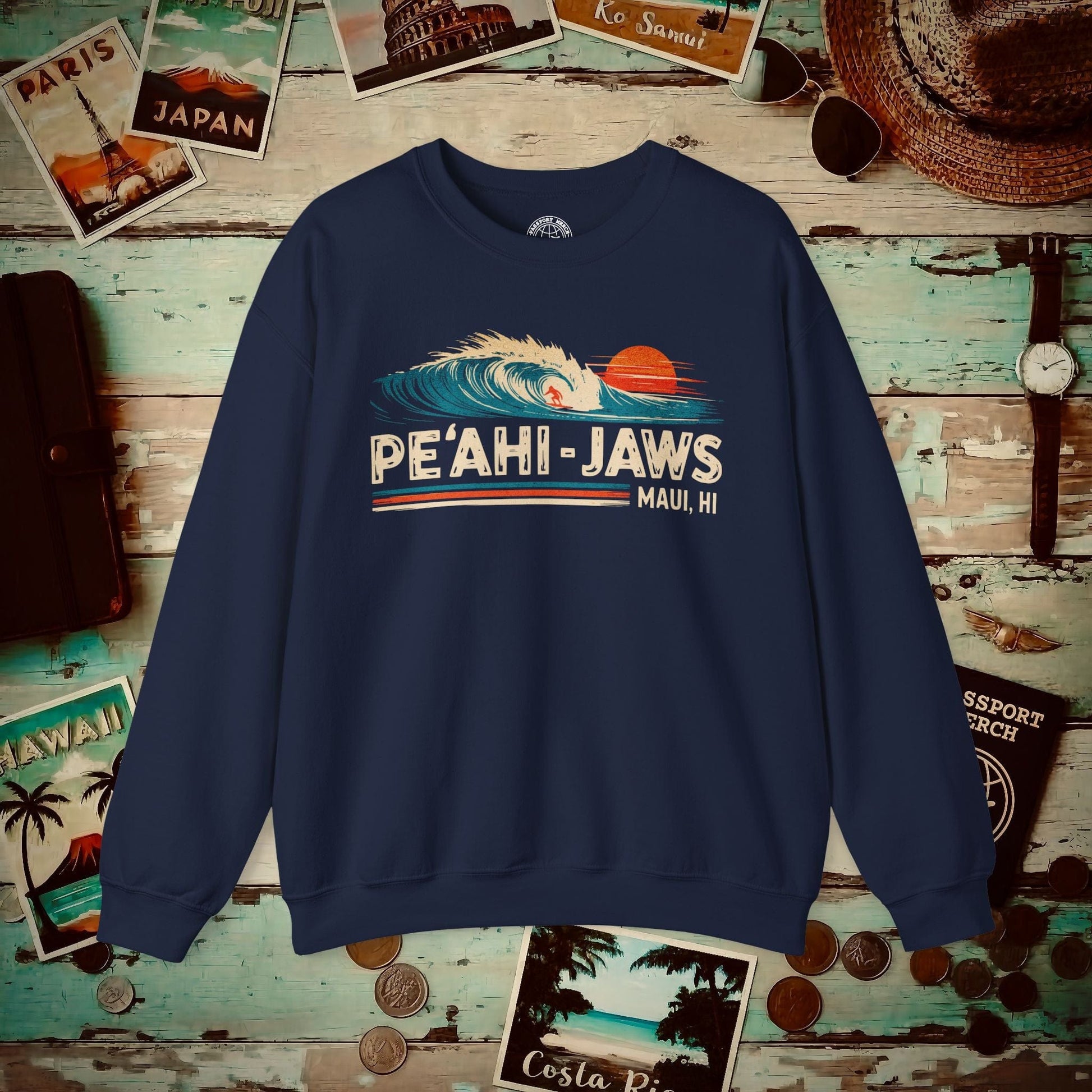 Peahi Jaws, Maui, Hawaii - Vibrant Surf Retro Crewneck Navy / S
