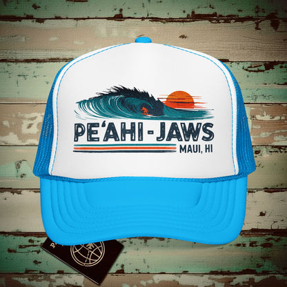 Peahi Jaws, Maui, Hawaii - Vibrant Surf Retro Trucker Hat Blue/White / One size