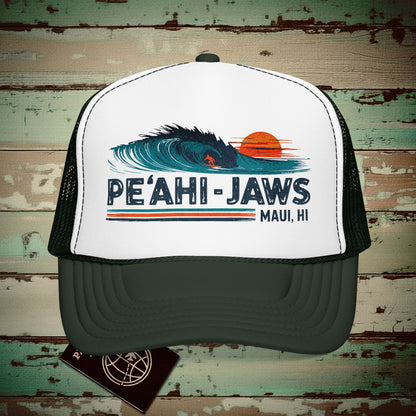 Peahi Jaws, Maui, Hawaii - Vibrant Surf Retro Trucker Hat Dark Green / White / Dark Green / One size
