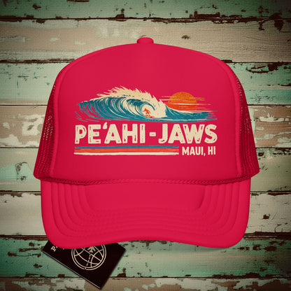 Peahi Jaws, Maui, Hawaii - Vibrant Surf Retro Trucker Hat Red / One size
