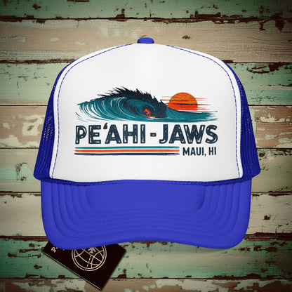 Peahi Jaws, Maui, Hawaii - Vibrant Surf Retro Trucker Hat Royal / White / Royal / One size