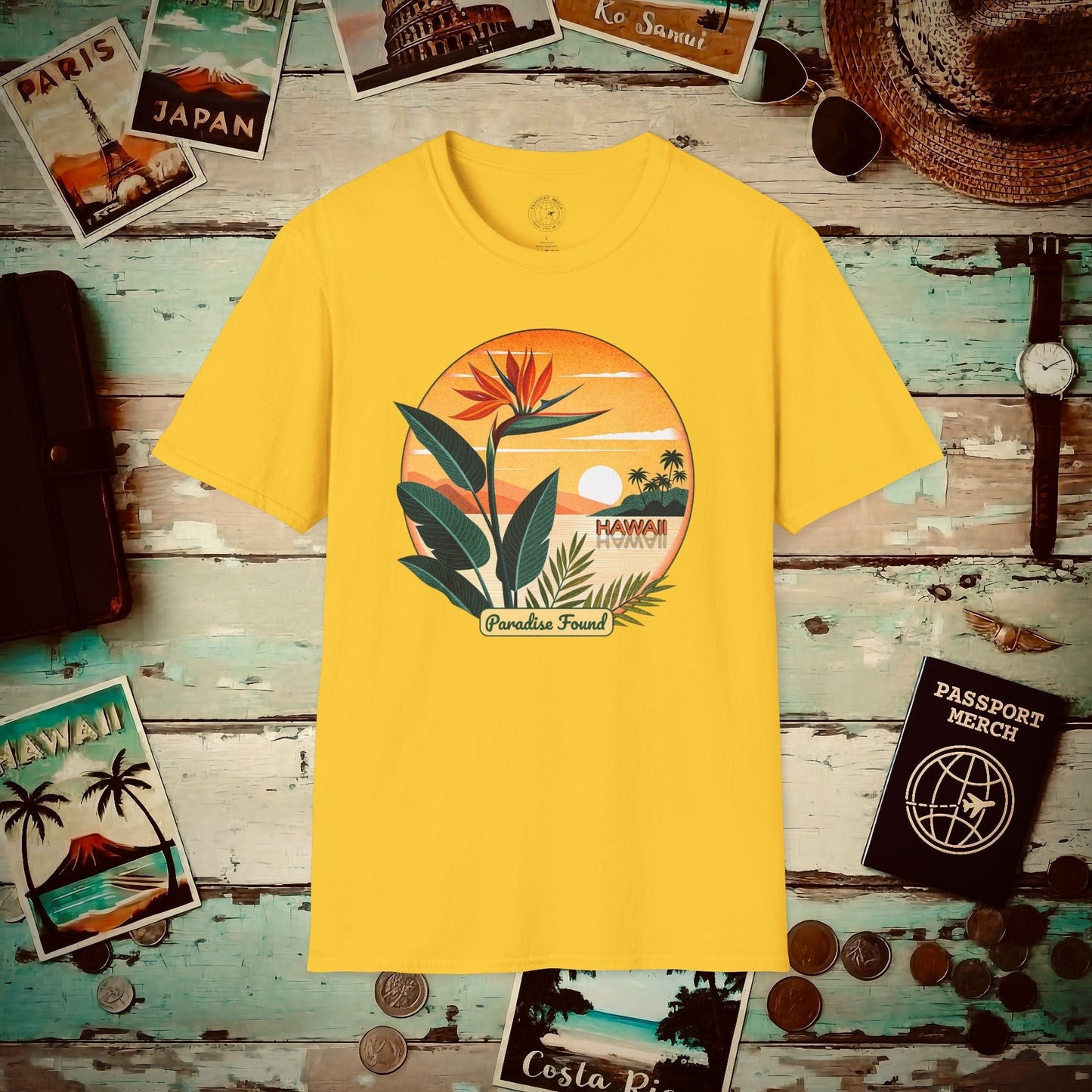 Retro (Bird of) Paradise Found, Hawaii T-Shirt Daisy / S