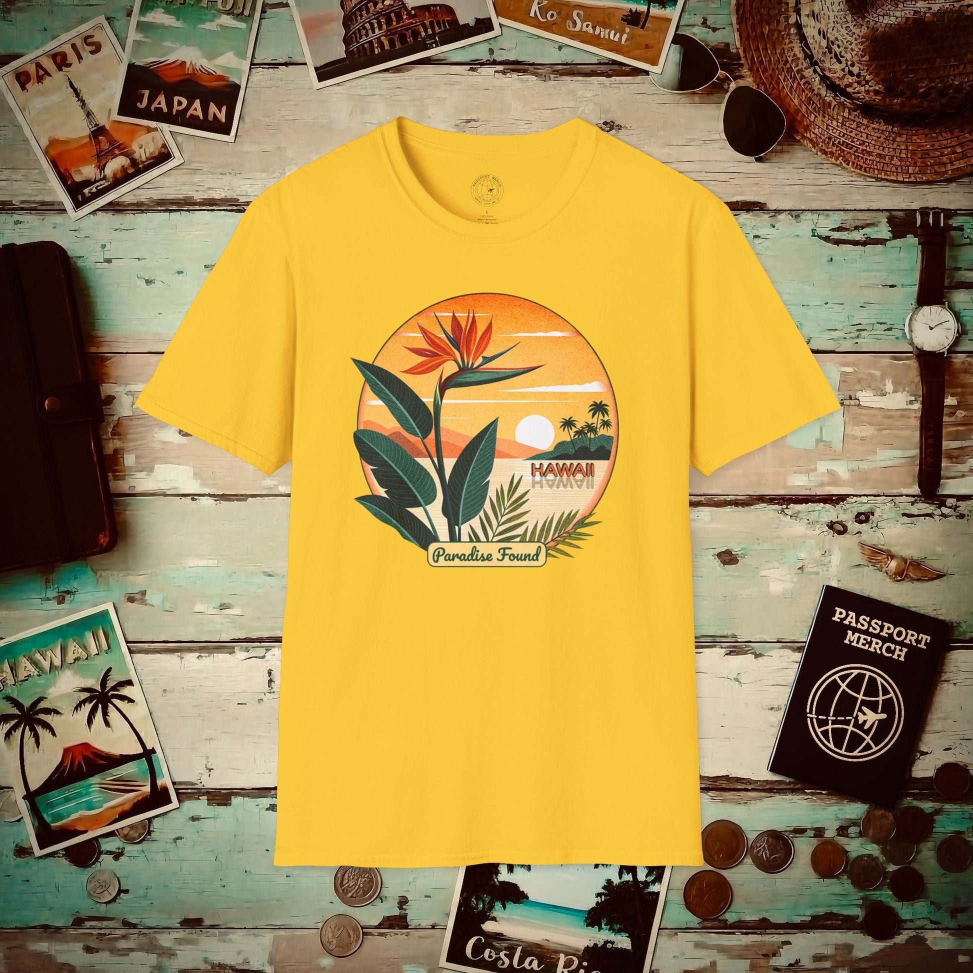 Retro (Bird of) Paradise Found, Hawaii T-Shirt Daisy / S