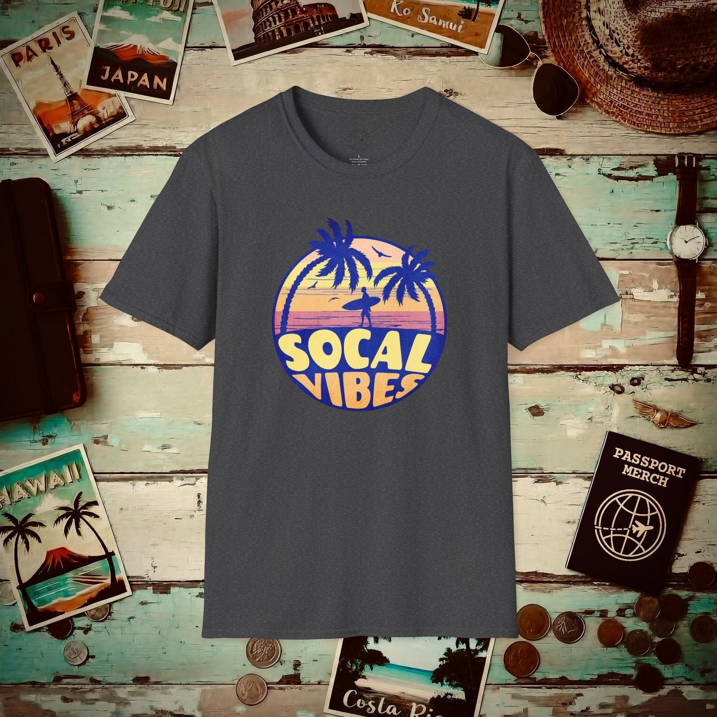 Retro SoCal Vibes, California T-Shirt Dark Heather / S