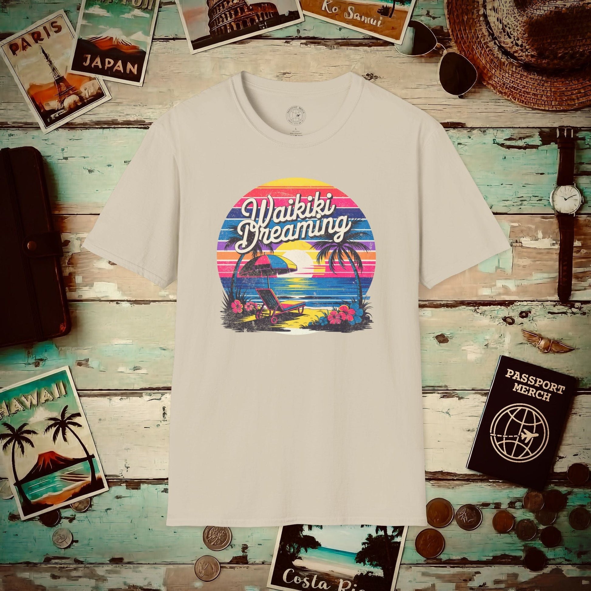 Retro Waikiki Dreaming, Hawaii T-Shirt Sand / S