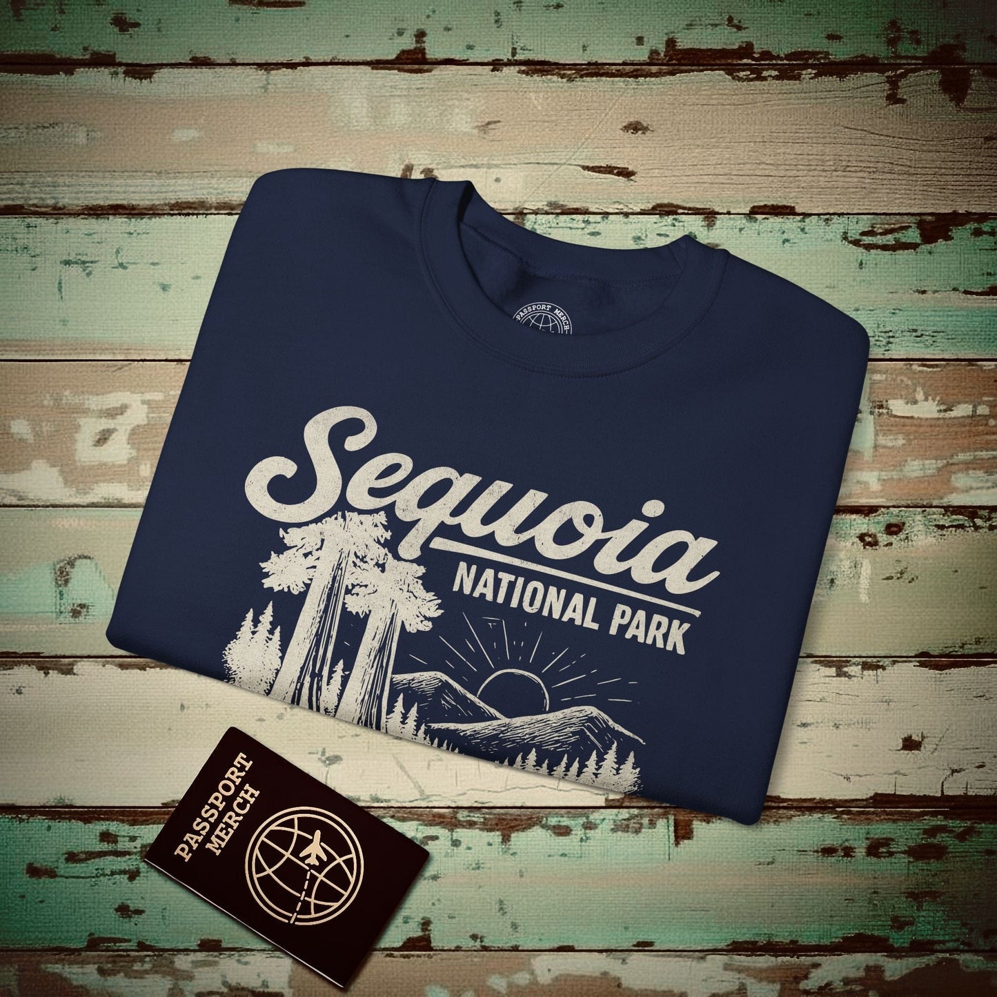 Sequoia National Park Vintage Monochrome, California Crewneck Navy / S