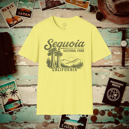 Sequoia National Park Vintage Monochrome, California T-Shirt Cornsilk / S