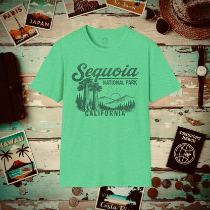 Sequoia National Park Vintage Monochrome, California T-Shirt Heather Irish Green / S