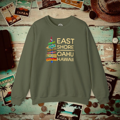 Signs of Wanderlust, East Shore, Oahu, Hawaii Crewneck Military Green / S