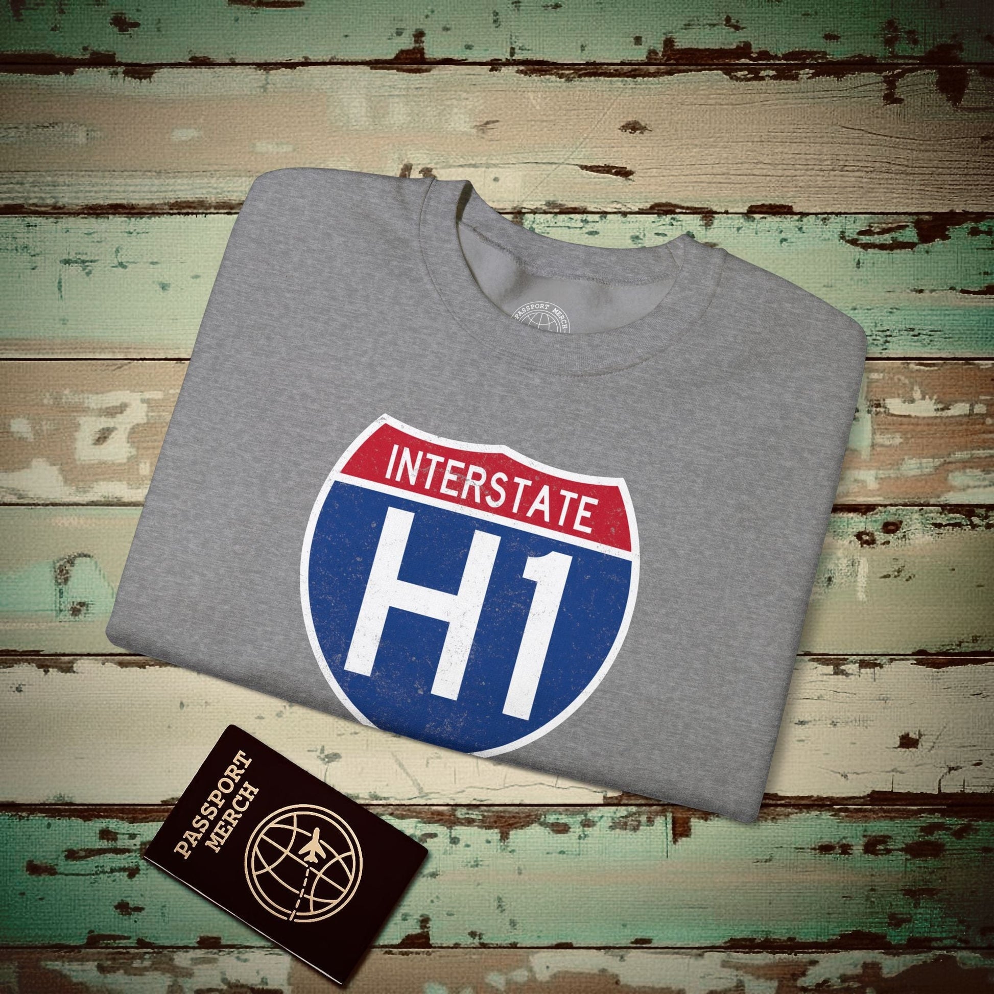 Signs of Wanderlust, Interstate H1, Hawaii Crewneck Graphite Heather / S